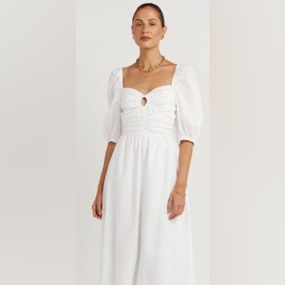 DISSH White Square Neck Puff Sleeve Midi Dress